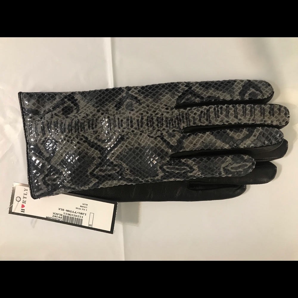 Gloves-leather, Carolina Amato, New York